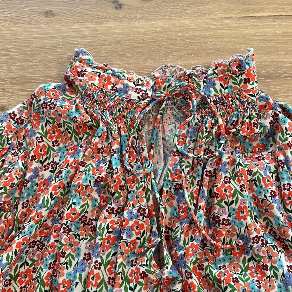 Mock Neck Ruffle Top - Picture 6 of 7